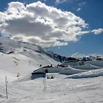 Duplex Pour 4 Pers. Avec Balcon, Proche Centre Et Telepherique, Parking & Casier A Skis - Fr-1-296-128