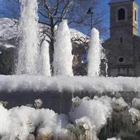 Duplex Pour 4 Pers. Avec Balcon, Proche Centre Et Telepherique, Parking & Casier A Skis - Fr-1-296-128 *